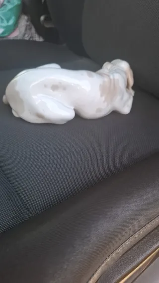 Figura de perro de porcelana Lladró