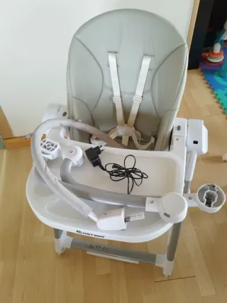 Trona/hamaca convertible plegable