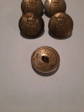 Lotto 5 bottoni antichi in metallo con stemma