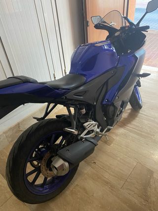 Yamaha YZF R125 Azul