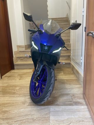Yamaha YZF R125 Azul