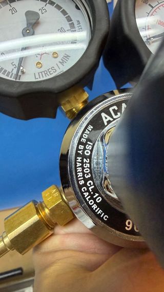 Regulador Harris Argón 300