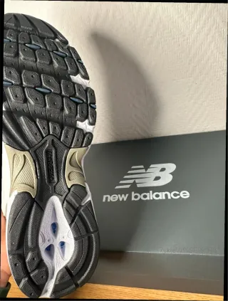 New Balance 530 Talla 38 Blanco Plata