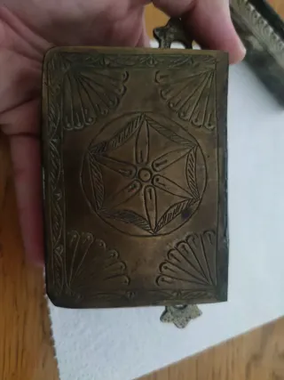 Caja de latón antigua Coran