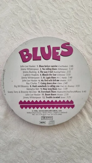 CD Blues 12 Grandes Éxitos en caja de metal