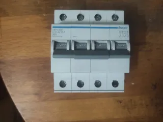 Magnetotérmico Hager MP 415E ICP-M15A