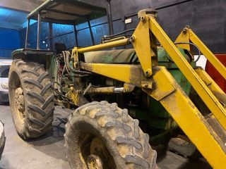 Tractor John Deere 3140