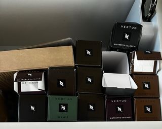Macchina Caffè Nespresso Vertuo Bianca