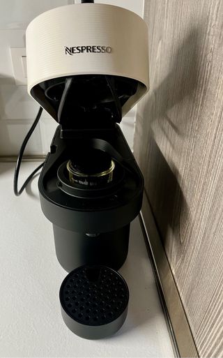 Macchina Caffè Nespresso Vertuo Bianca