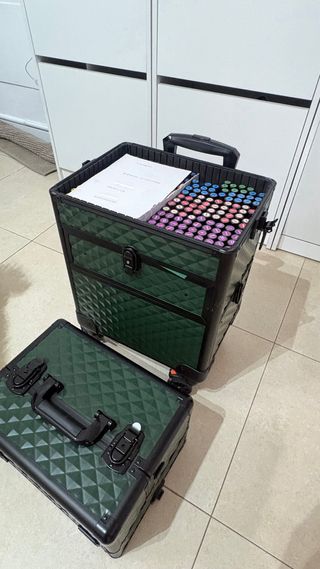 Maleta de maquillaje profesional verde