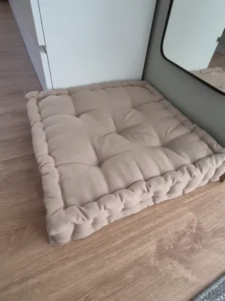 Cama cuadrada para mascotas