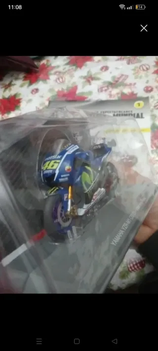 Moto GP Yamaha YZR-M1 Valentino Rossi 2015