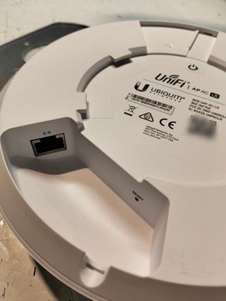 Ubiquiti UniFi UAP-AC-LR WiFi AC Lungo Raggio