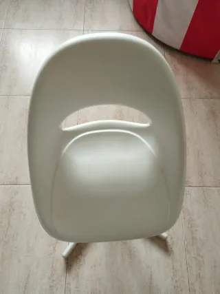 Silla de escritorio blanca moderna