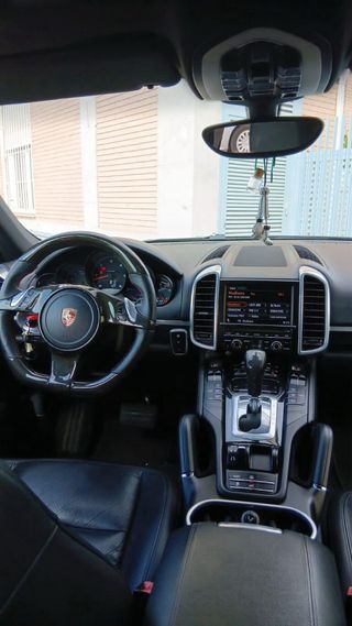 Porsche Cayenne 2011