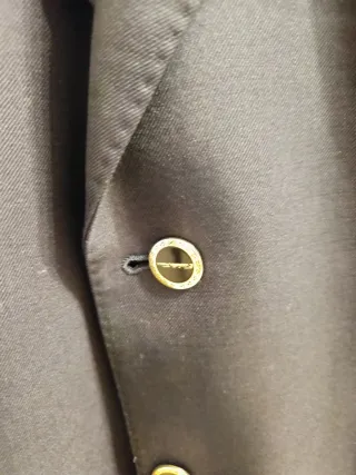 Americana Emilio Gucci Negra y Camisa Rosa