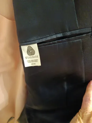 Americana Emilio Gucci Negra y Camisa Rosa