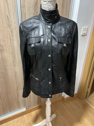 Cazadora de piel (auténtica) color negra