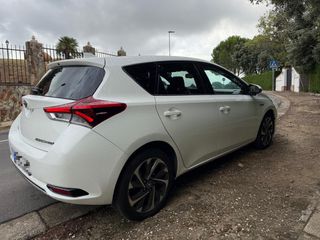 Toyota Auris 2017