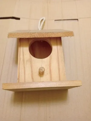 5 casette per uccelli in legno nido