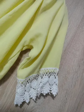 Top corto verano amarillo puntilla ganchillo