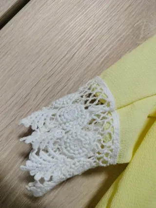 Top corto verano amarillo puntilla ganchillo