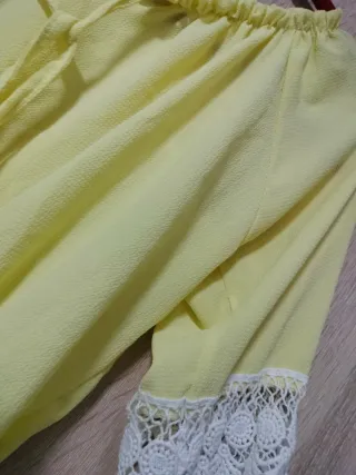 Top corto verano amarillo puntilla ganchillo