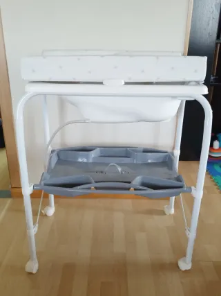 Bañera y cambiador plegable para bebé