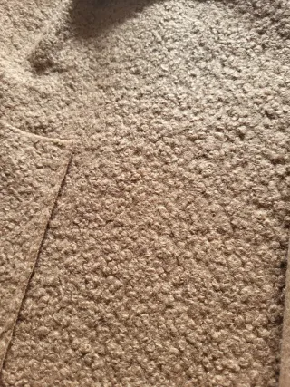 Abrigo borrego camel