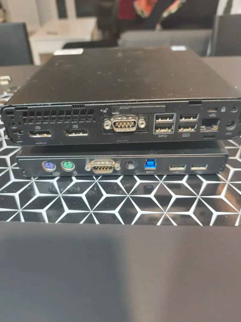 HP Elitedesk 800 G3 Mini + Extensión Puertos afbeelding 2