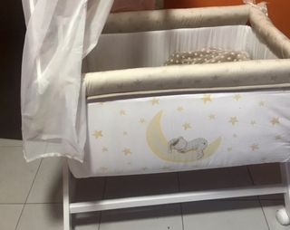 Minicuna con dosel y estampado de estrellas