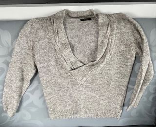 Jersey punto cuello abierto gris hombre