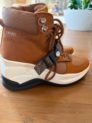 Botines Liu Jo Marrones