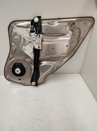 Mercedes-benz a2048204302 elevalunas clase 240171