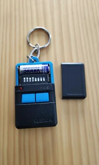 Mando de garaje CLEMSA