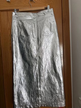 Falda Mango plateada talla 36