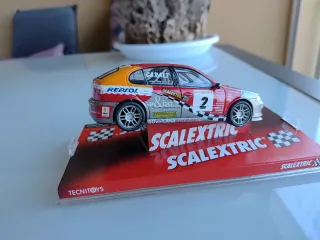 Scalextric Seat León Repsol