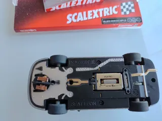 Scalextric Seat León Repsol