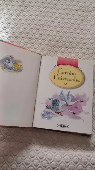 Cuentos universales (Primera Biblioteca) (Spani...