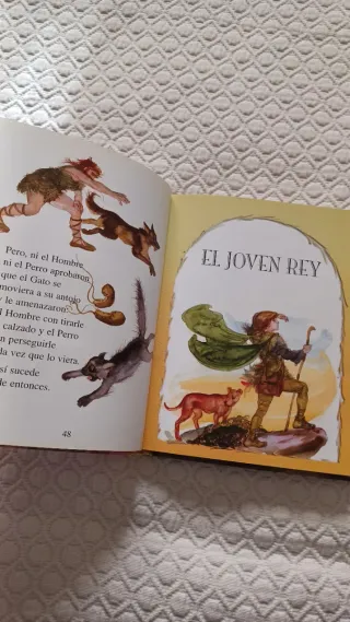 Cuentos universales (Primera Biblioteca) (Spani...