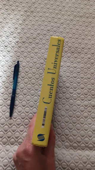 Cuentos universales (Primera Biblioteca) (Spani...