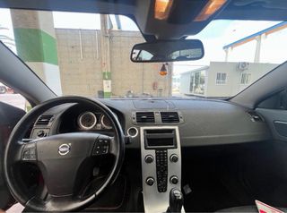 Volvo C70 2010 acepto cambios