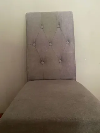 3 sillas de comedor grises El precio son las 3