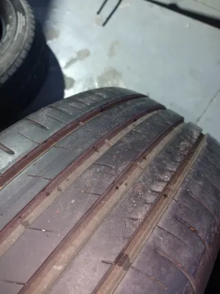 Neumáticos Goodyear EfficientGrip 215/55 R17 94V
