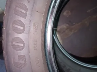 Neumáticos Goodyear EfficientGrip 215/55 R17 94V