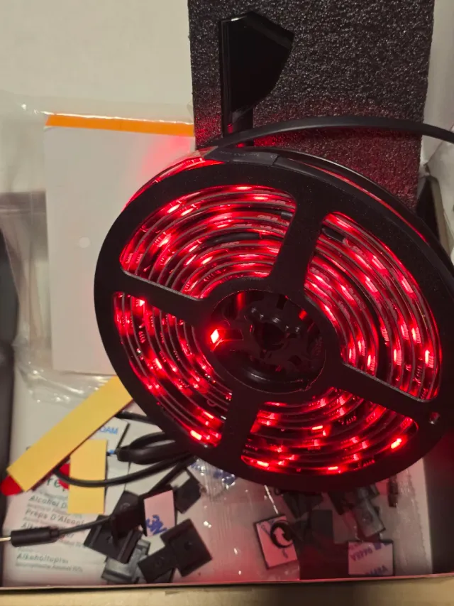 Govee WiFi RGBICW d con Cámara para TV. 55-65"