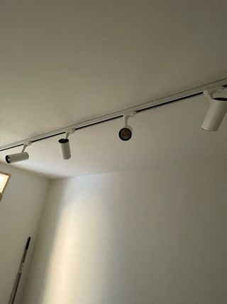 Lámpara de riel 3m con 6 focos orientables