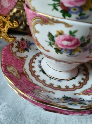 1 Tazza da tè Royal Albert Lady Carlyle