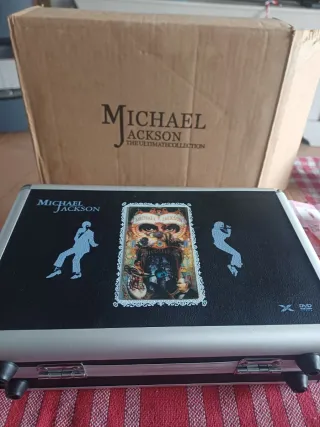Maletín Michael Jackson Ultimate Collection