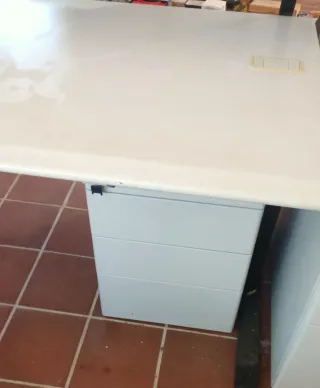 Mesa de oficina grande para modelismo